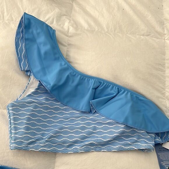 Southern Tide lined Asymmetrical Bikini Top size Med NWT - Picture 10 of 13